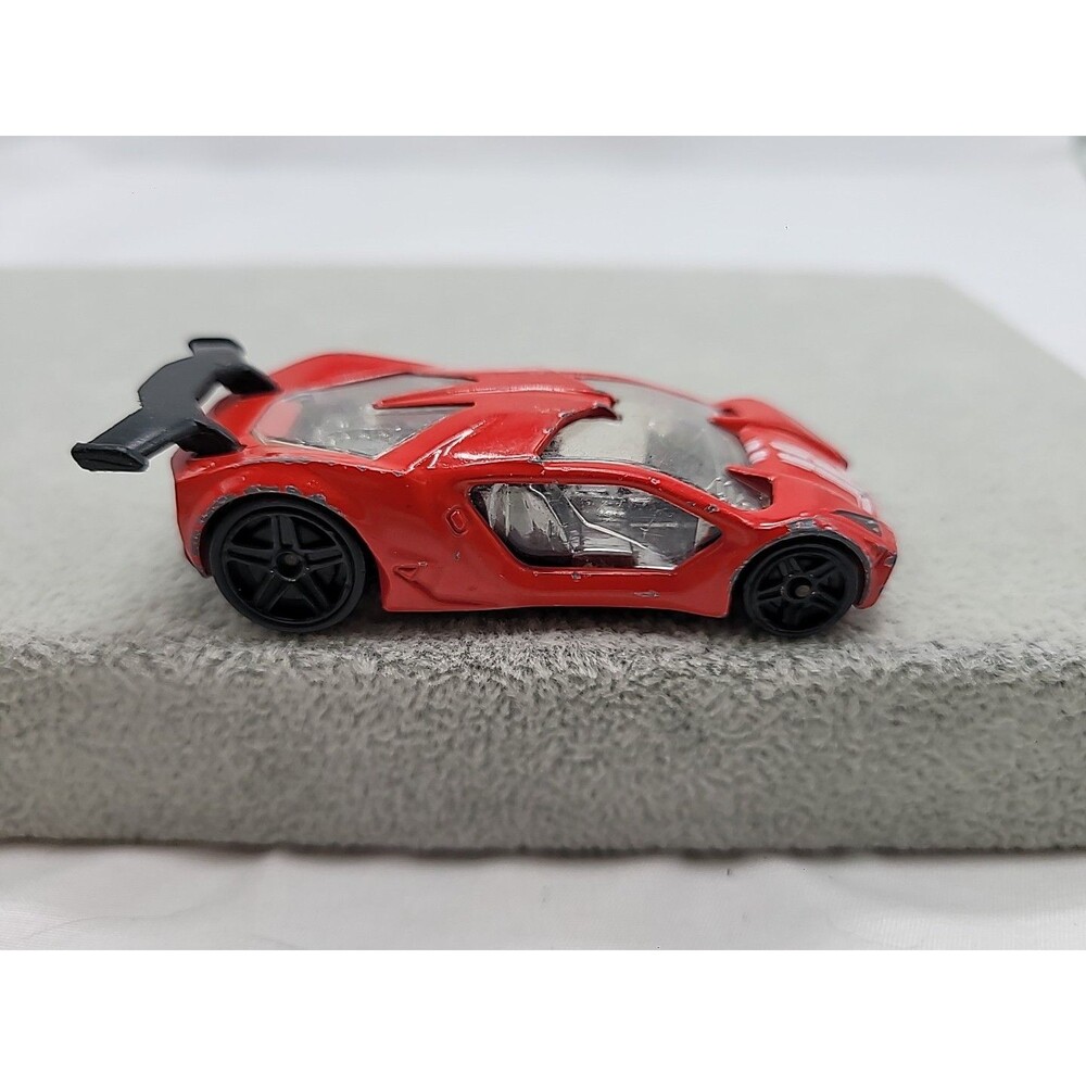 2010 HOT WHEELS  TRACK STARS  IMPAVIDO 1 RED Car 1:64